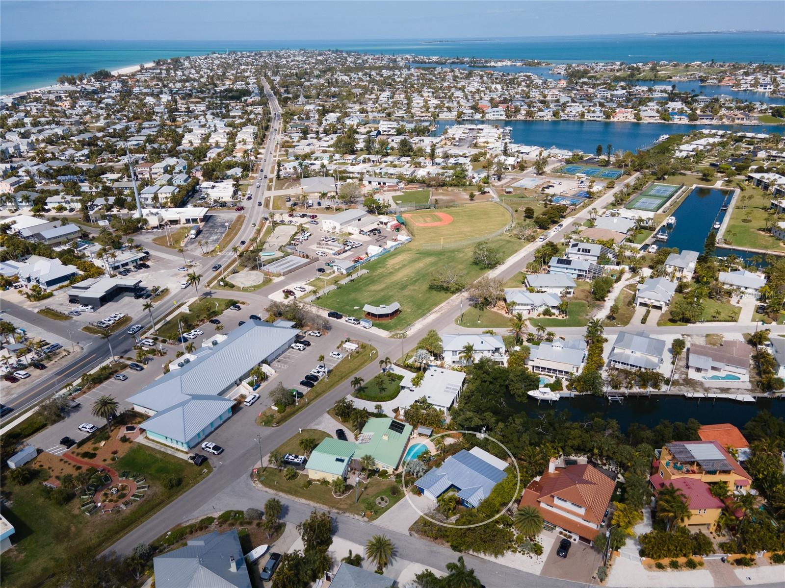 HOLMES BEACH FOURTEENTH UNIT - Residential