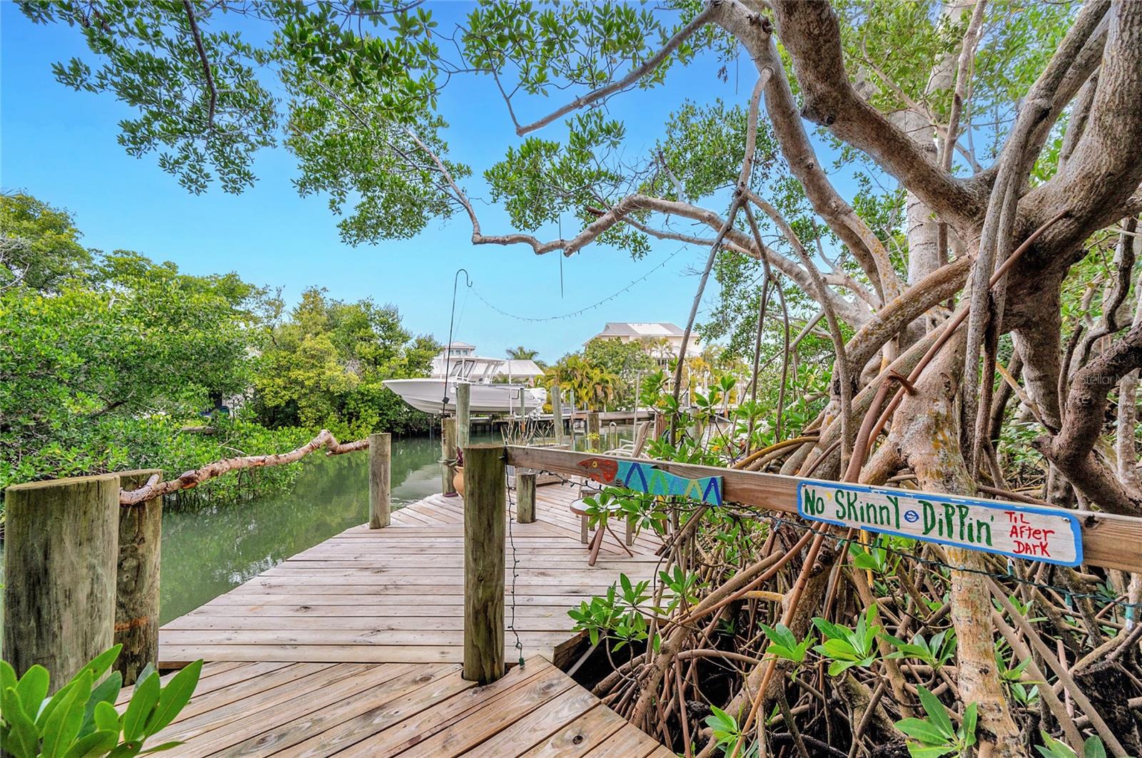 HOLMES BEACH FOURTEENTH UNIT - Residential
