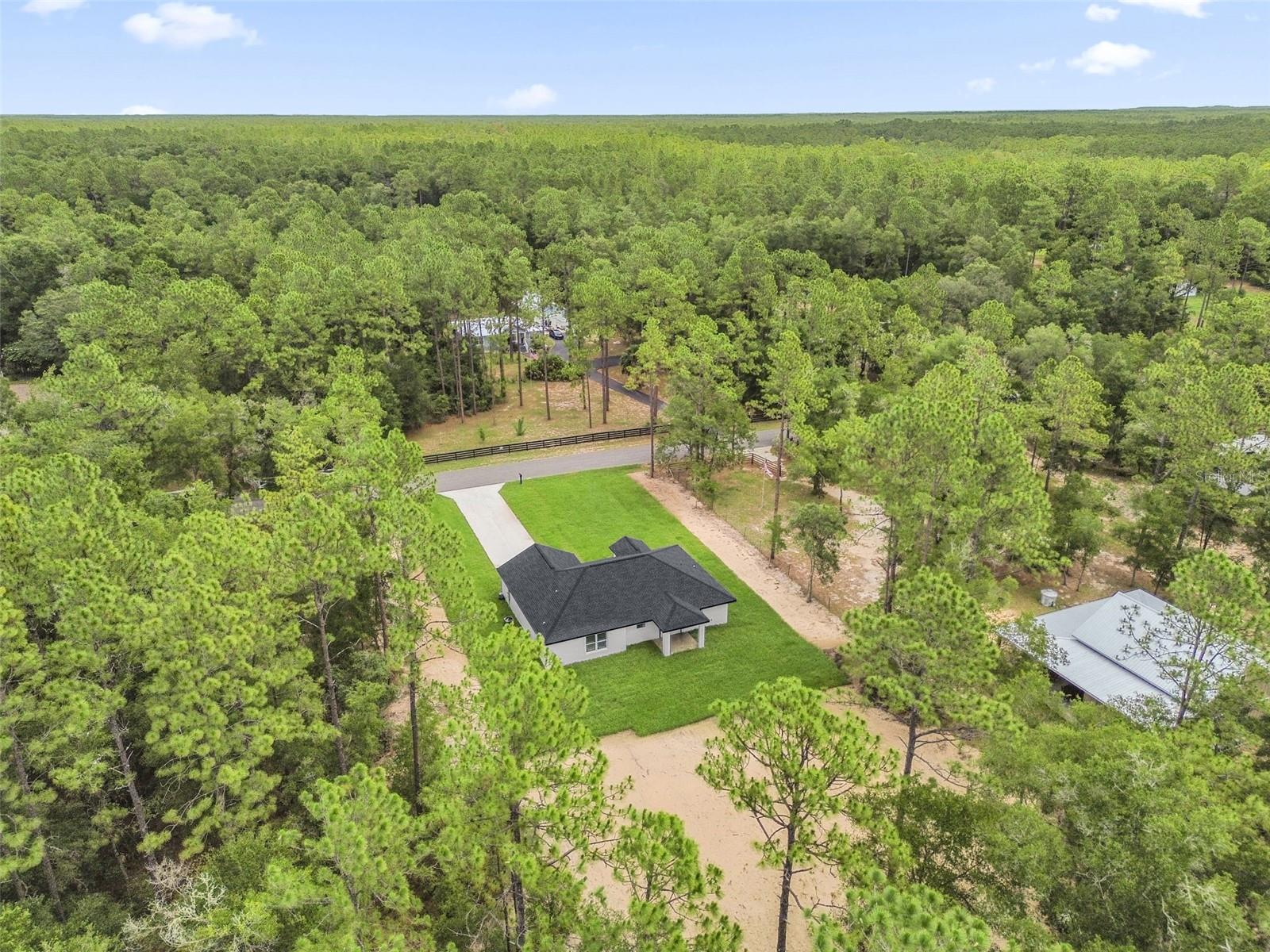 LAKE TROPICANA RANCHETTES - Residential