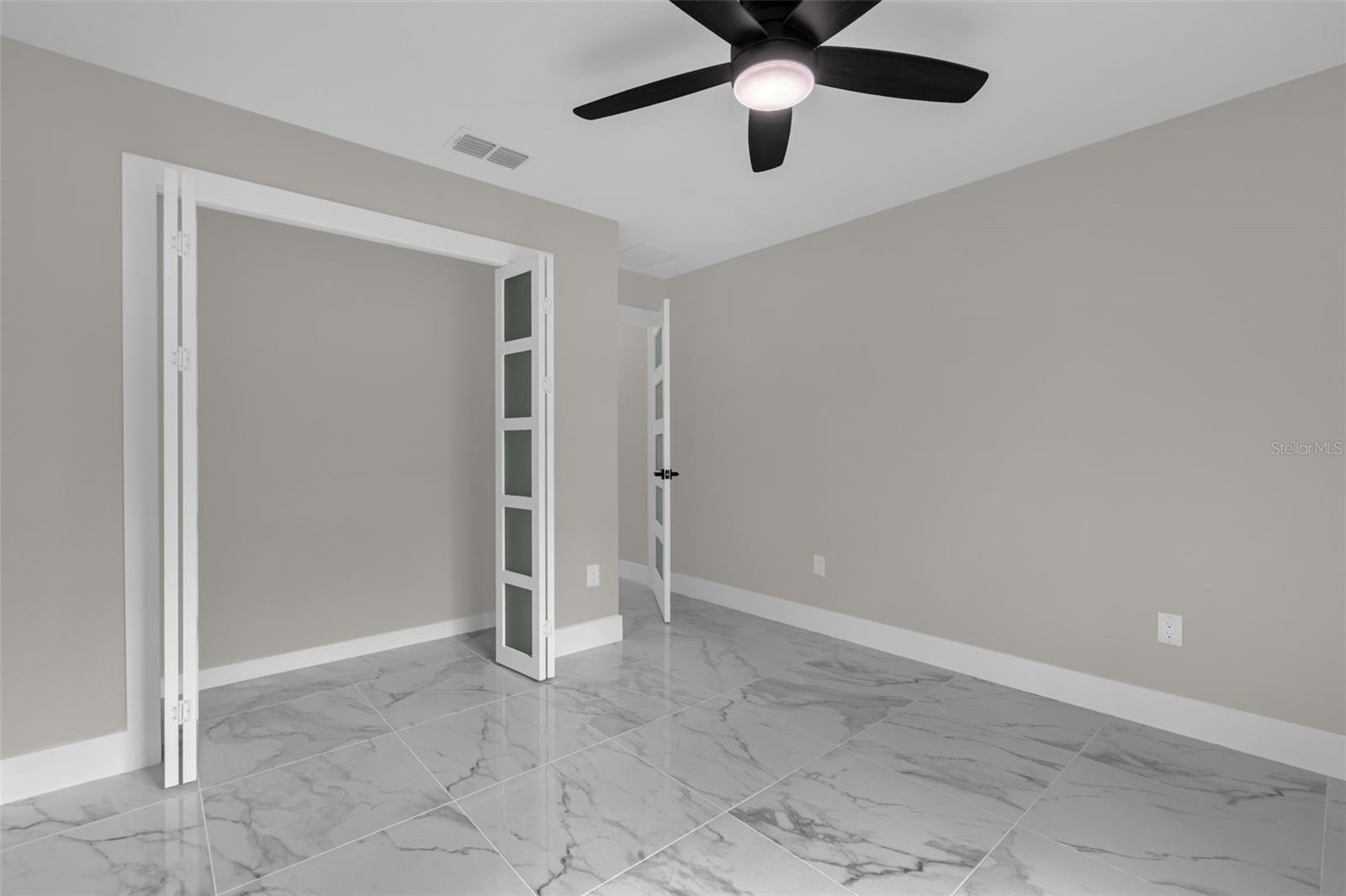 LAKE TROPICANA RANCHETTES - Residential