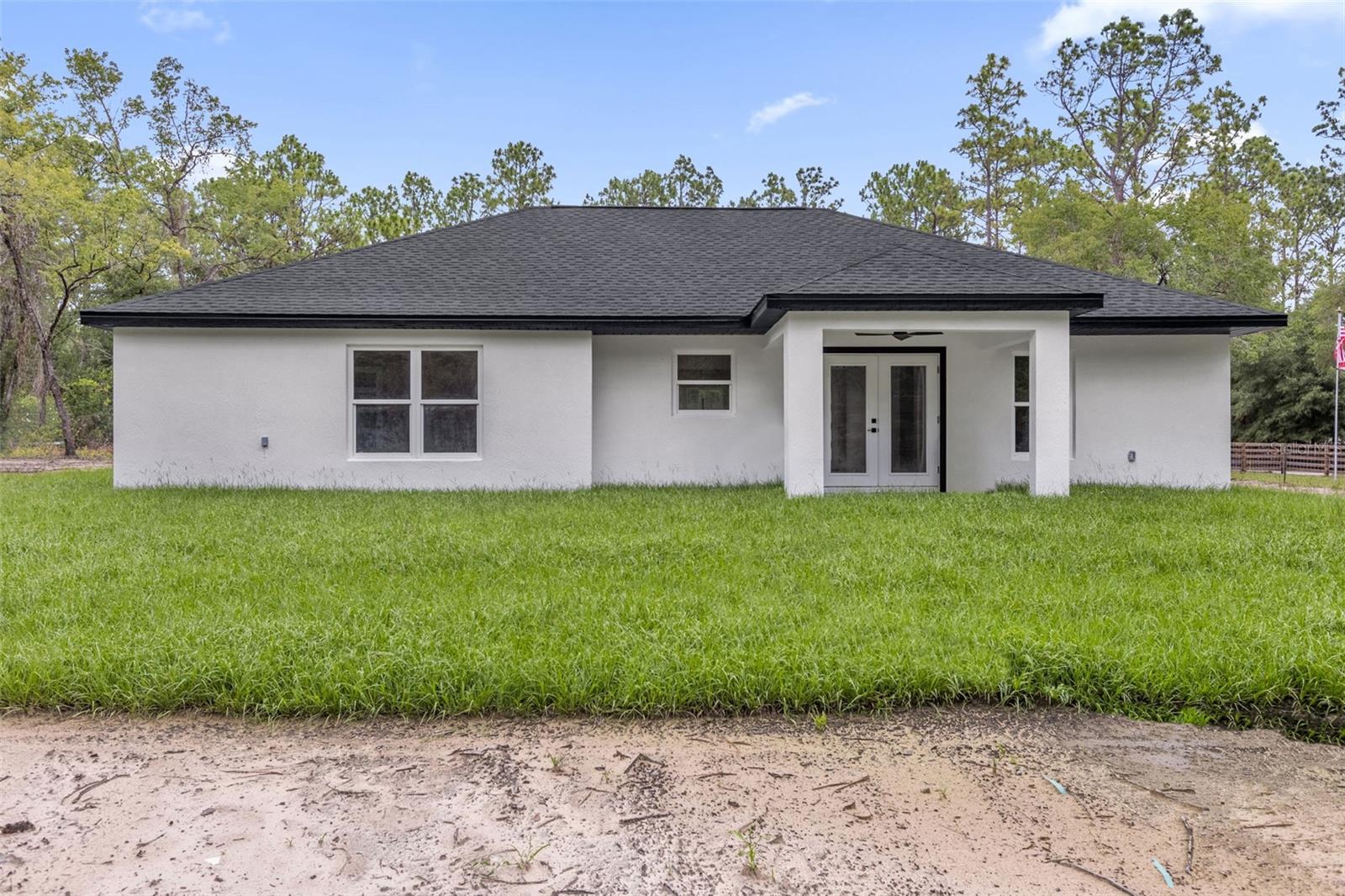 LAKE TROPICANA RANCHETTES - Residential