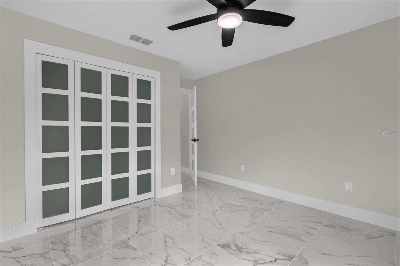 LAKE TROPICANA RANCHETTES - Residential
