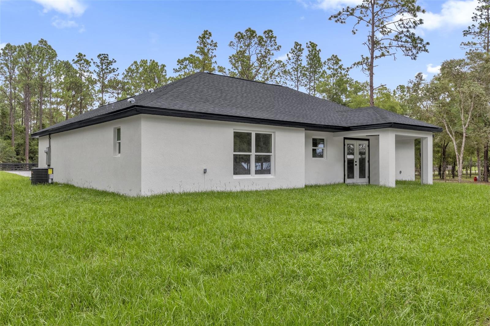 LAKE TROPICANA RANCHETTES - Residential