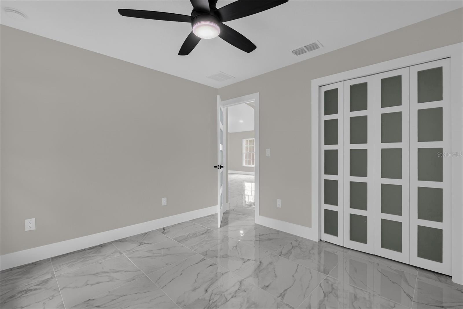 LAKE TROPICANA RANCHETTES - Residential