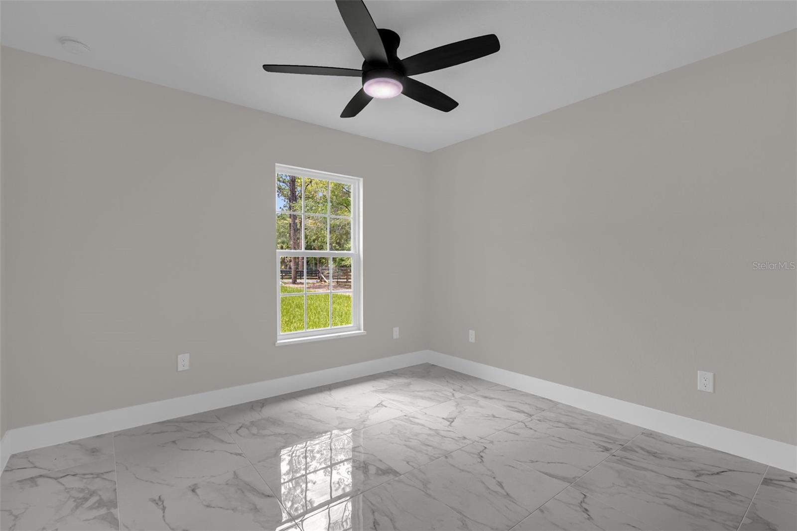 LAKE TROPICANA RANCHETTES - Residential
