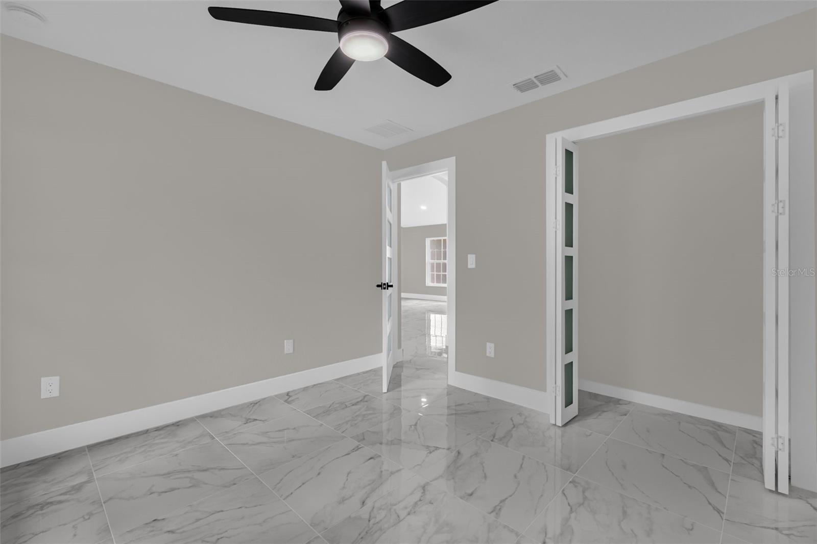 LAKE TROPICANA RANCHETTES - Residential