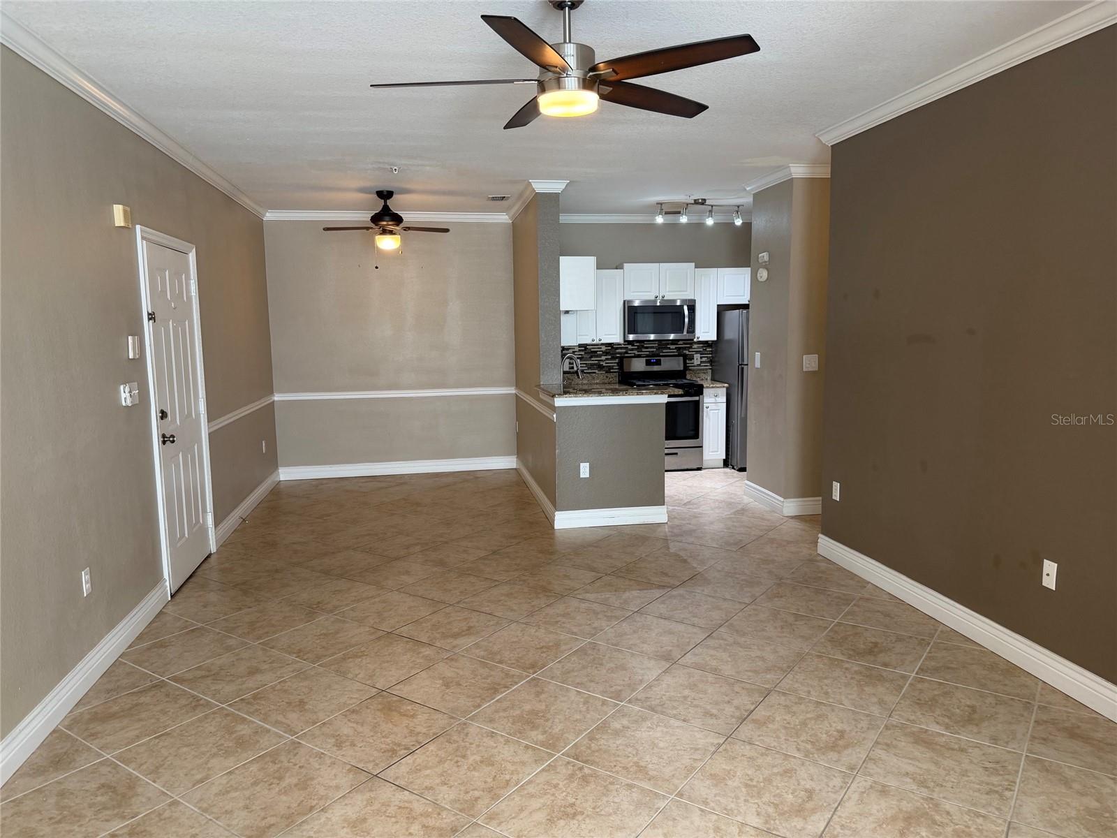 GRAND VENEZIA AT BAYWATCH CONDO - Residential Lease