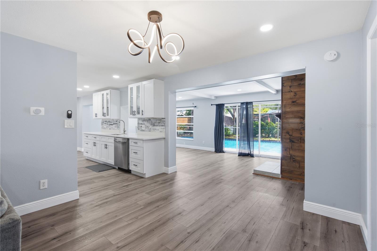 HARBOR PALMS-UNIT THREE - Residential
