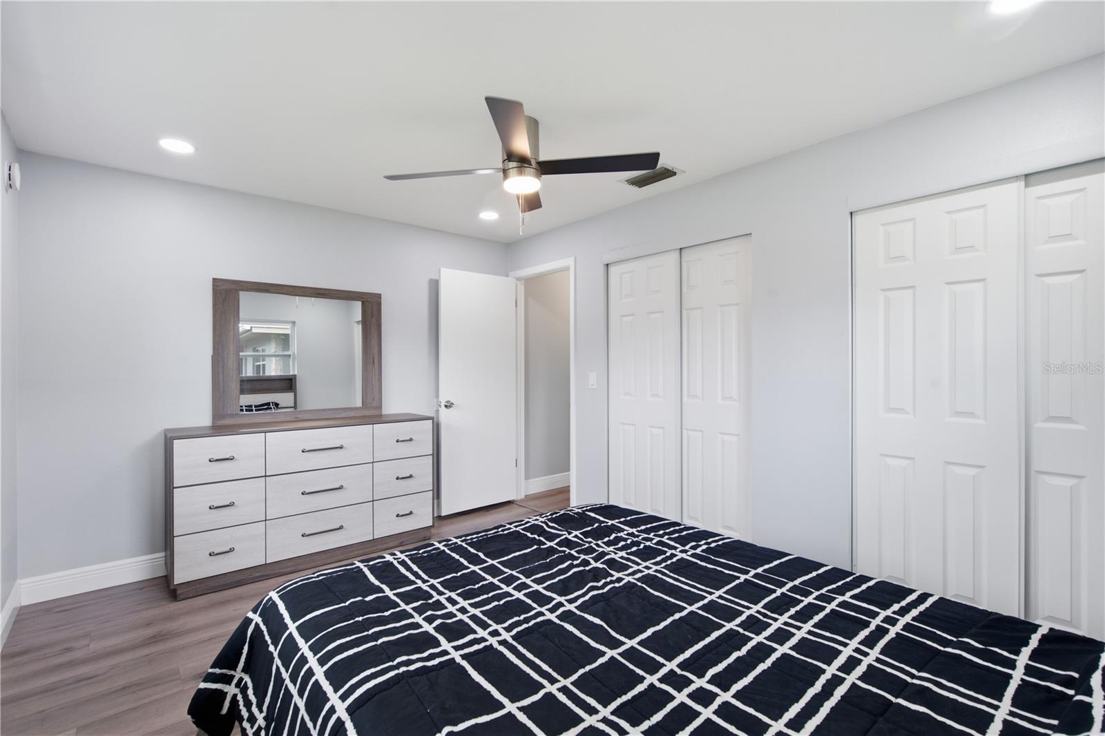 HARBOR PALMS-UNIT THREE - Residential