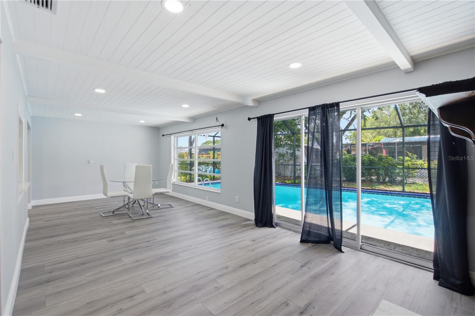 HARBOR PALMS-UNIT THREE - Residential