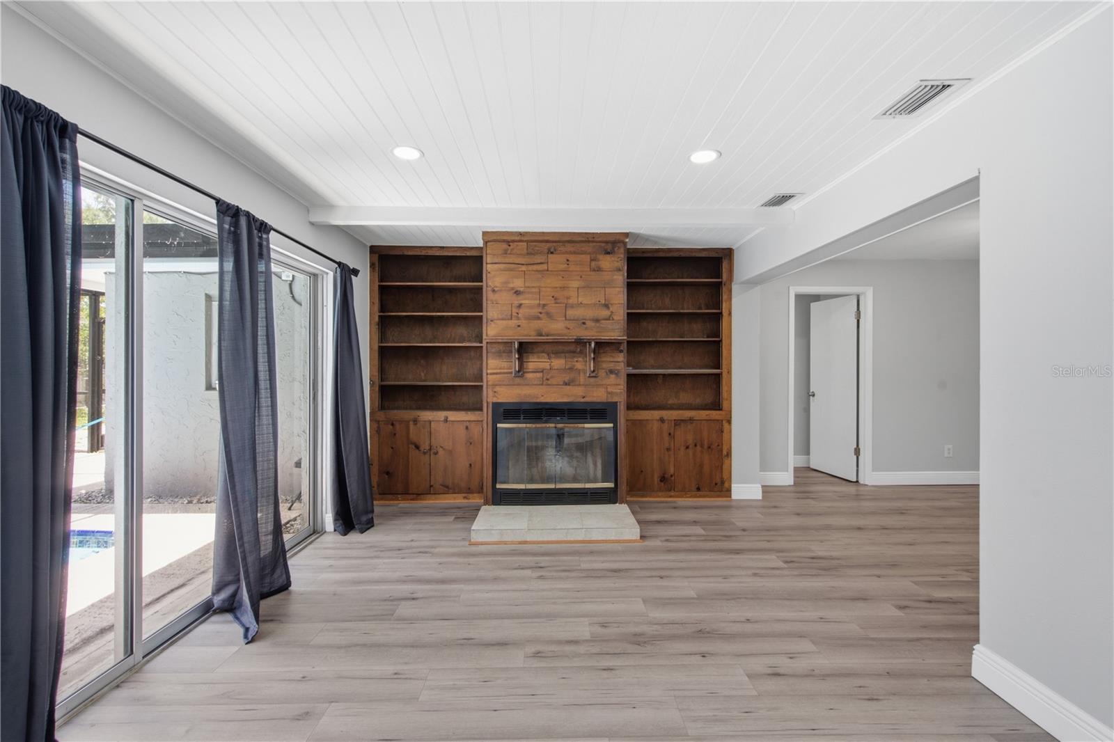 HARBOR PALMS-UNIT THREE - Residential