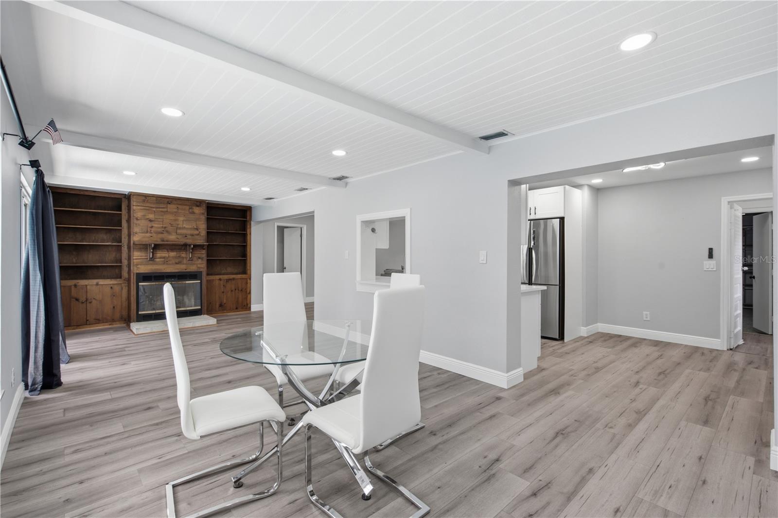 HARBOR PALMS-UNIT THREE - Residential