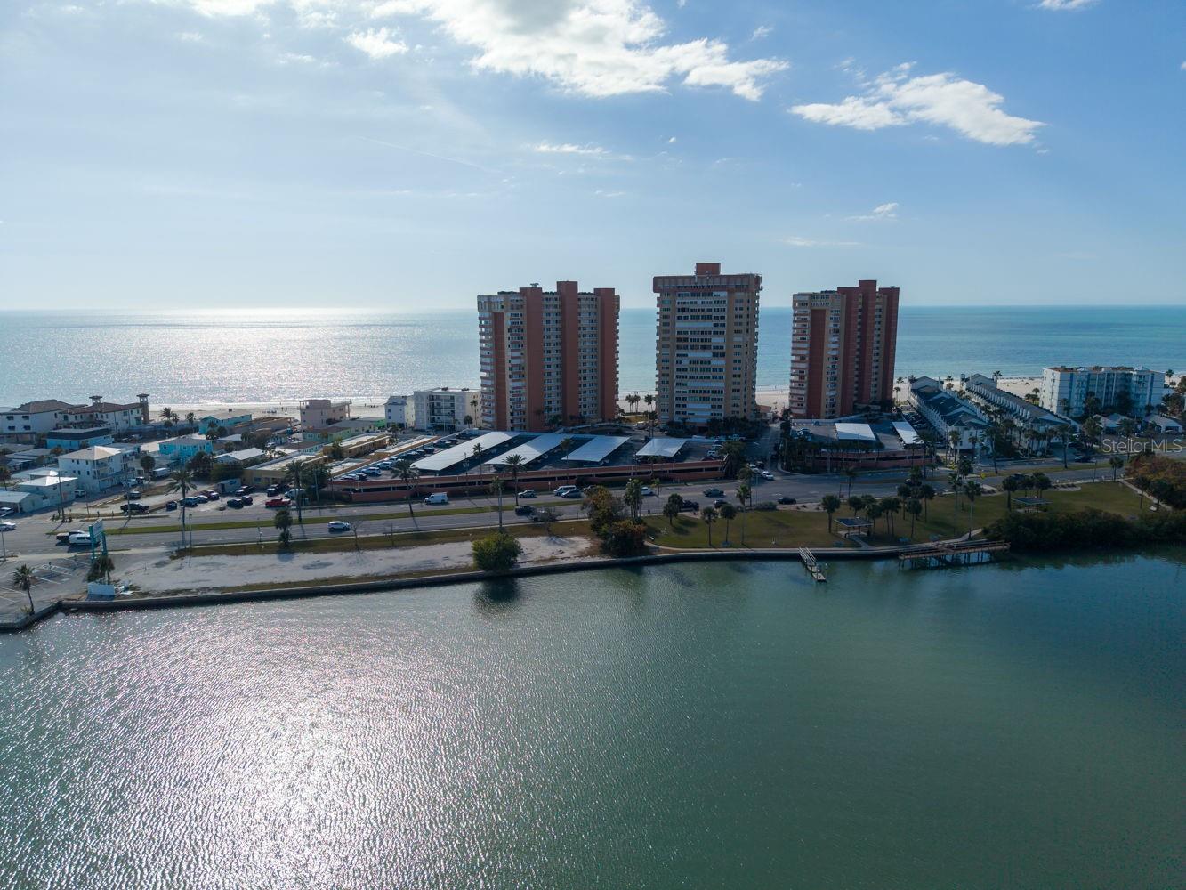 REDINGTON TOWERS 1 CONDO - Residential