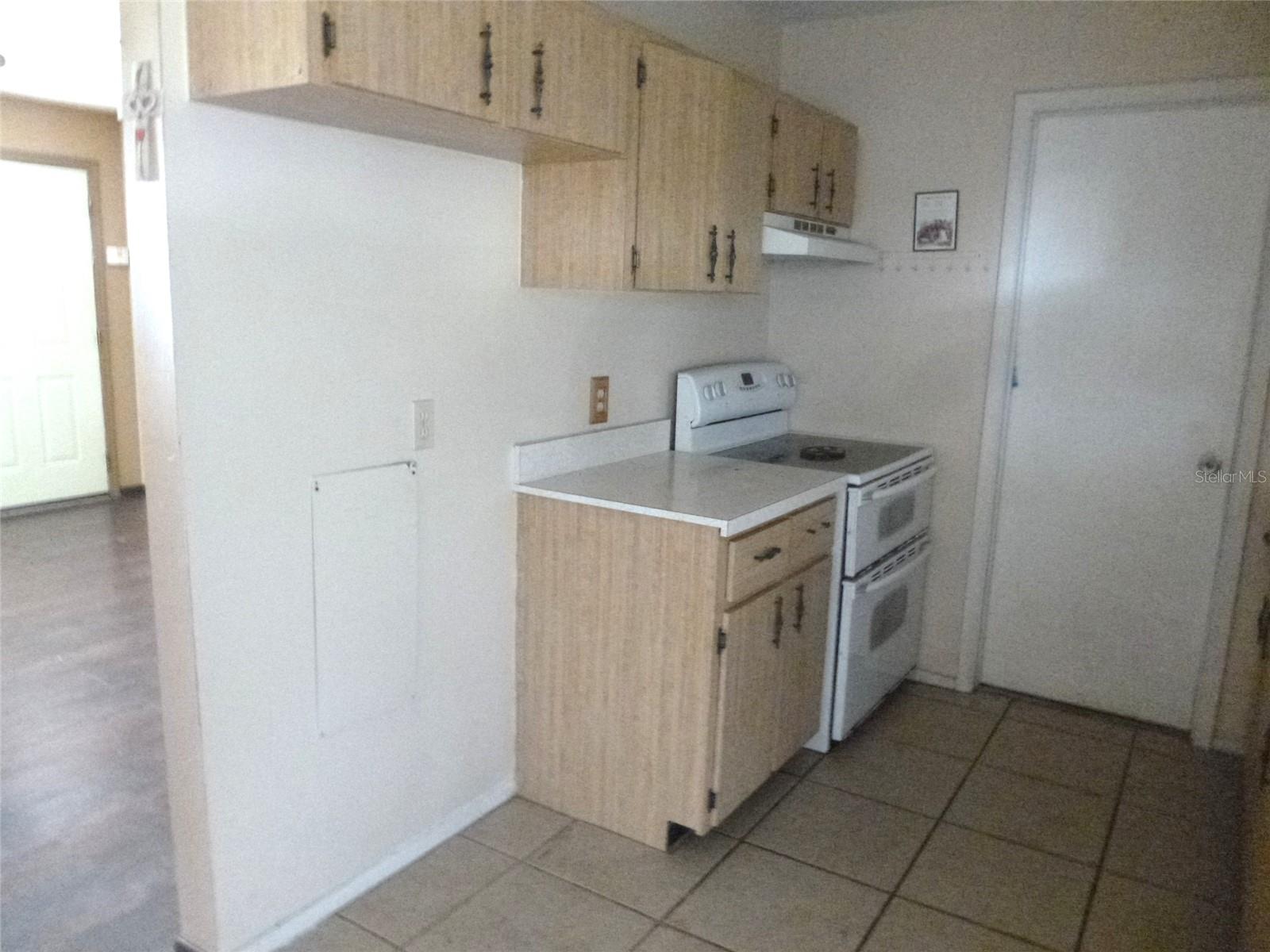 SUN RAY HOMES 02 - Residential