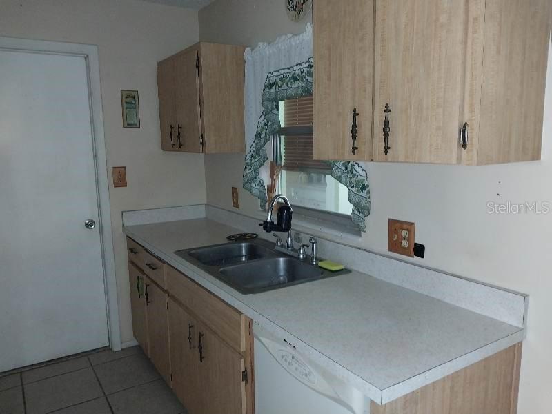SUN RAY HOMES 02 - Residential