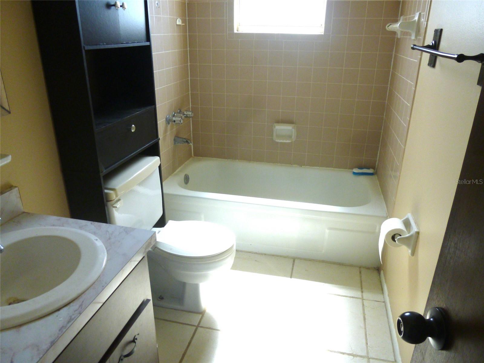 SUN RAY HOMES 02 - Residential
