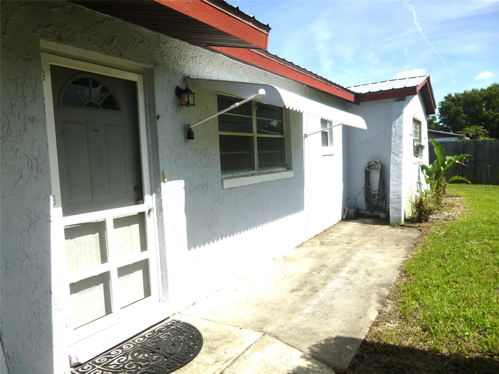 SUN RAY HOMES 02 - Residential