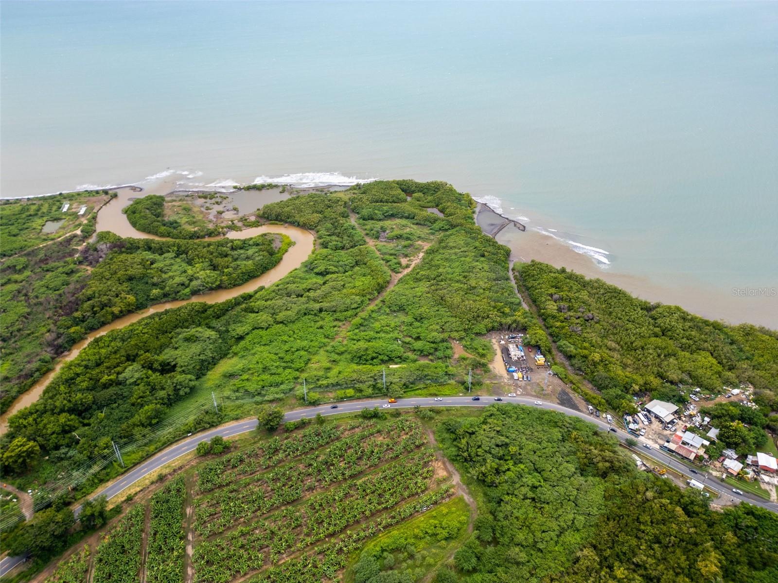 RIO JUEYES - Land