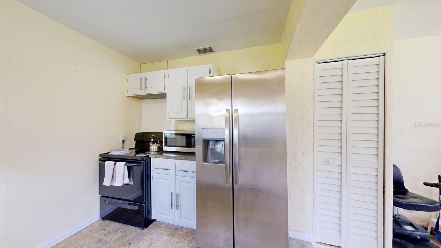 RUSSELL E W REP - Residential
