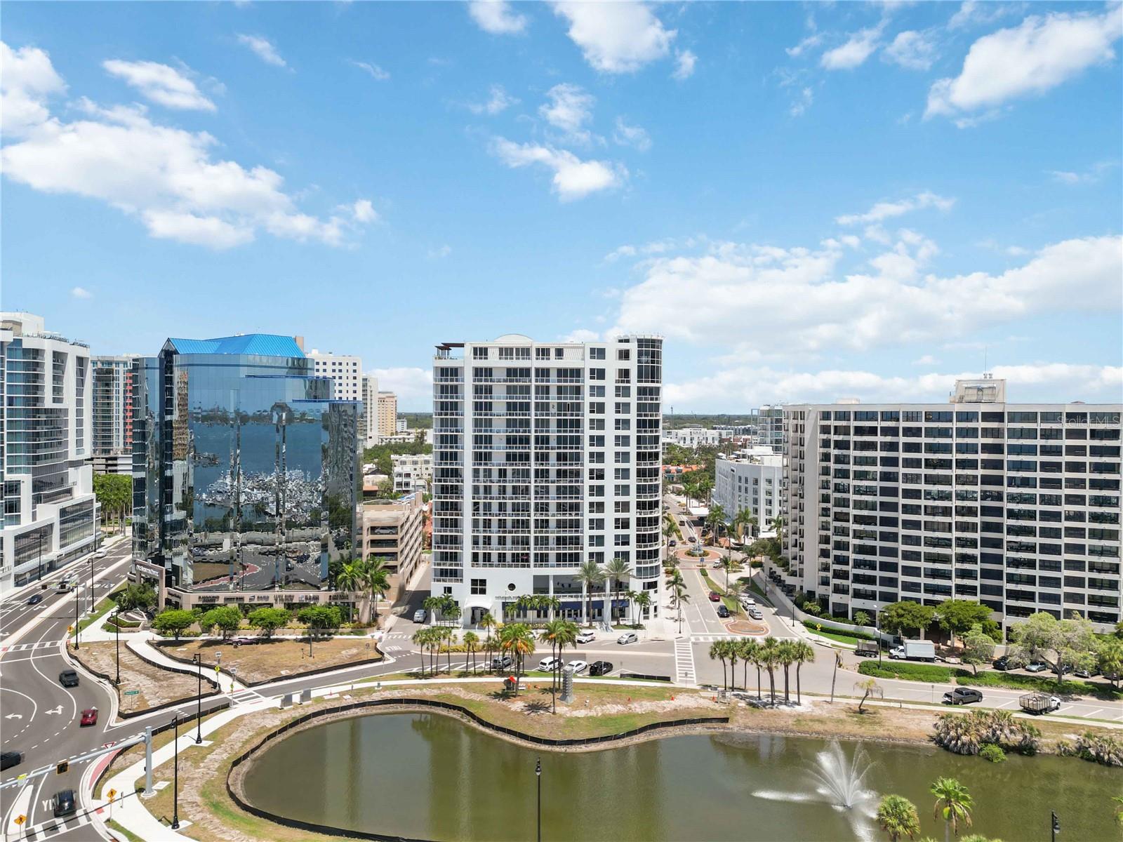 MARINA TOWER - Residential