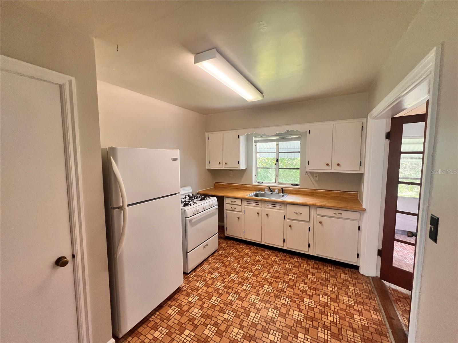 VIRGINIA HEIGHTS REP - Residential Lease