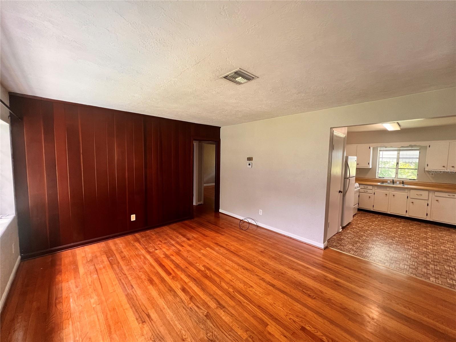 VIRGINIA HEIGHTS REP - Residential Lease