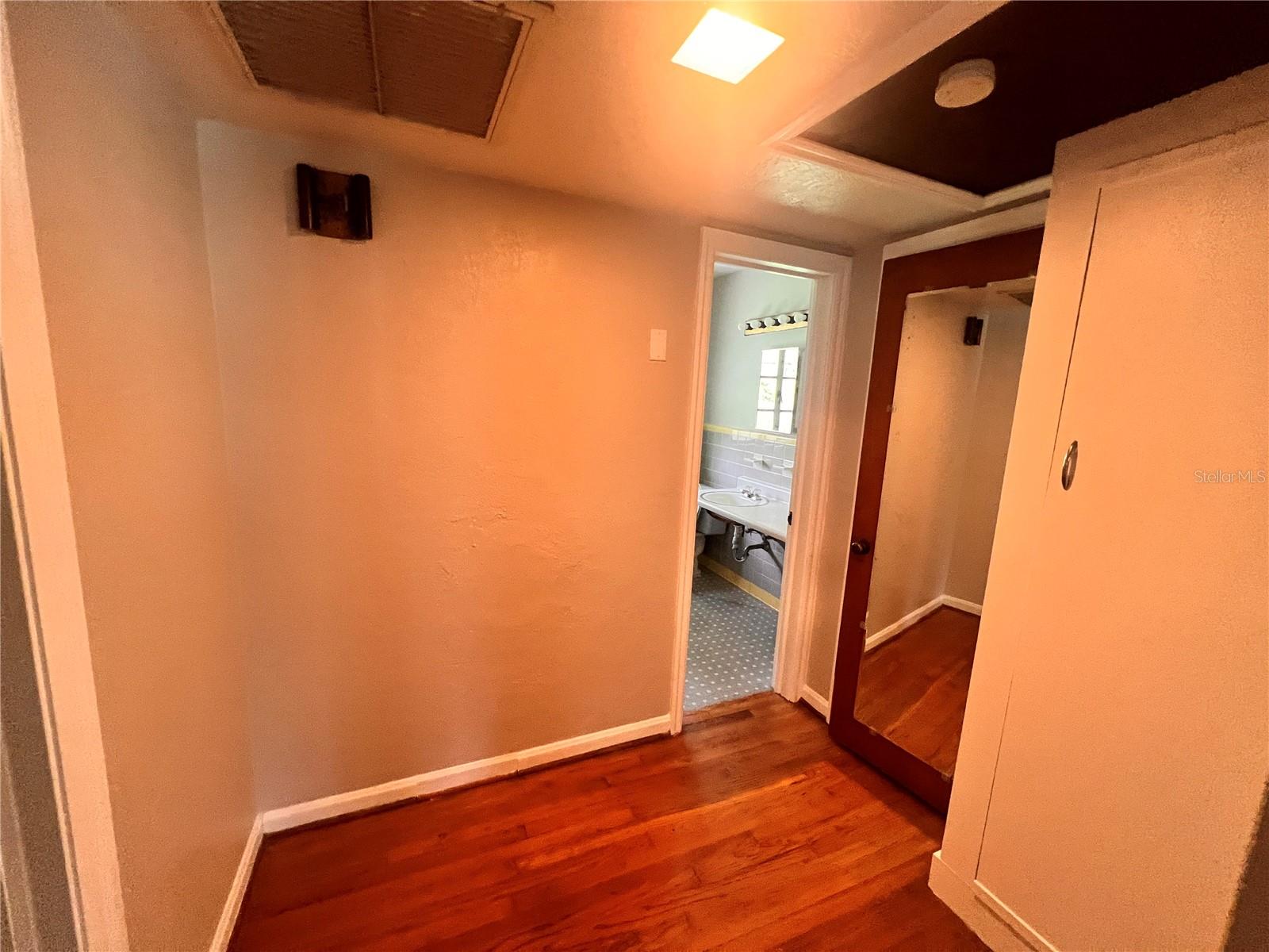 VIRGINIA HEIGHTS REP - Residential Lease