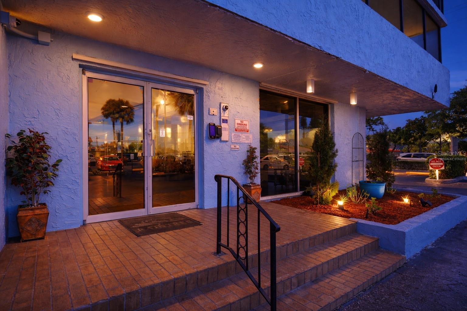 RAINTREE CONDO - Residential