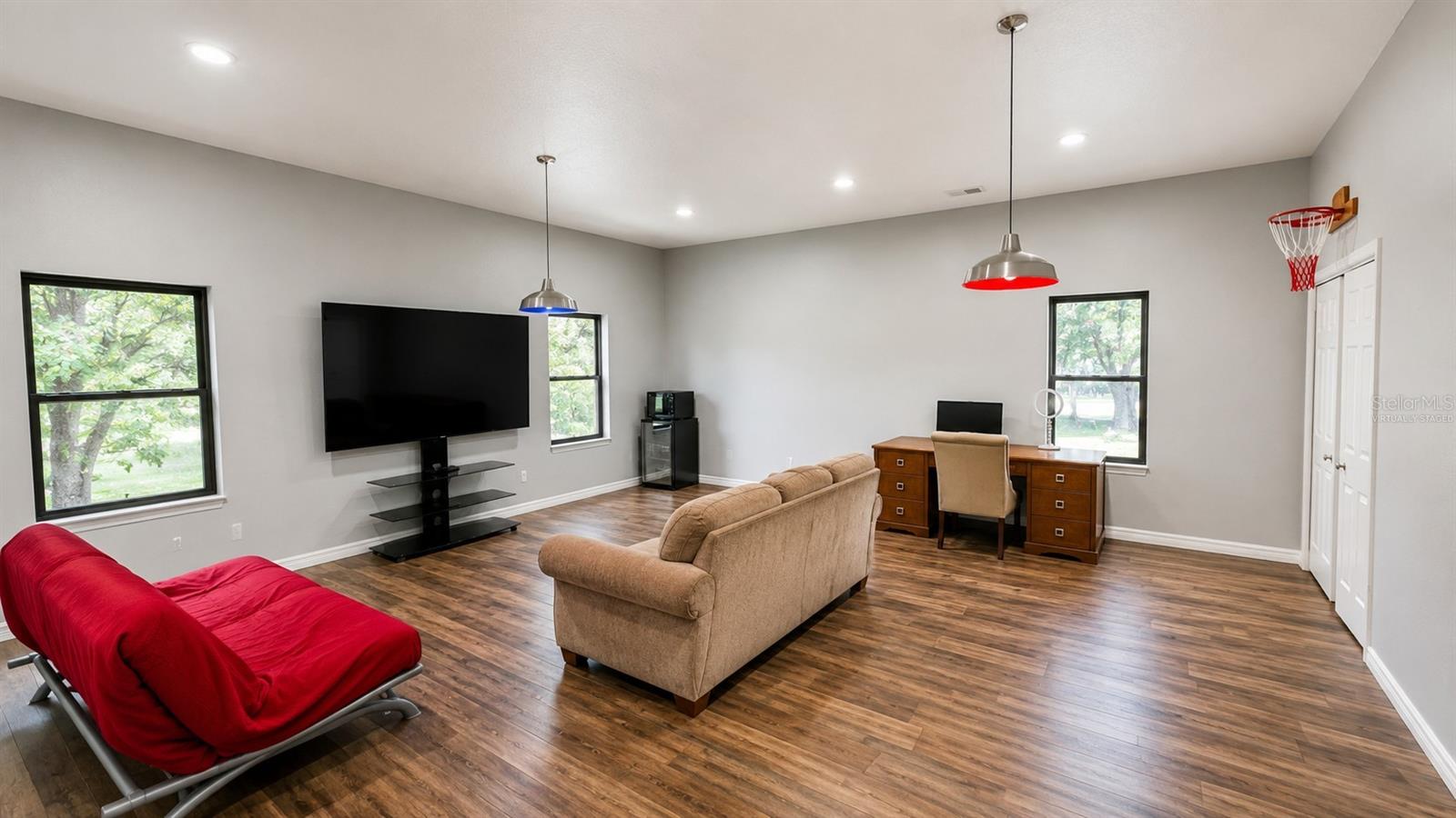 WILLISTON HLNDS - Residential