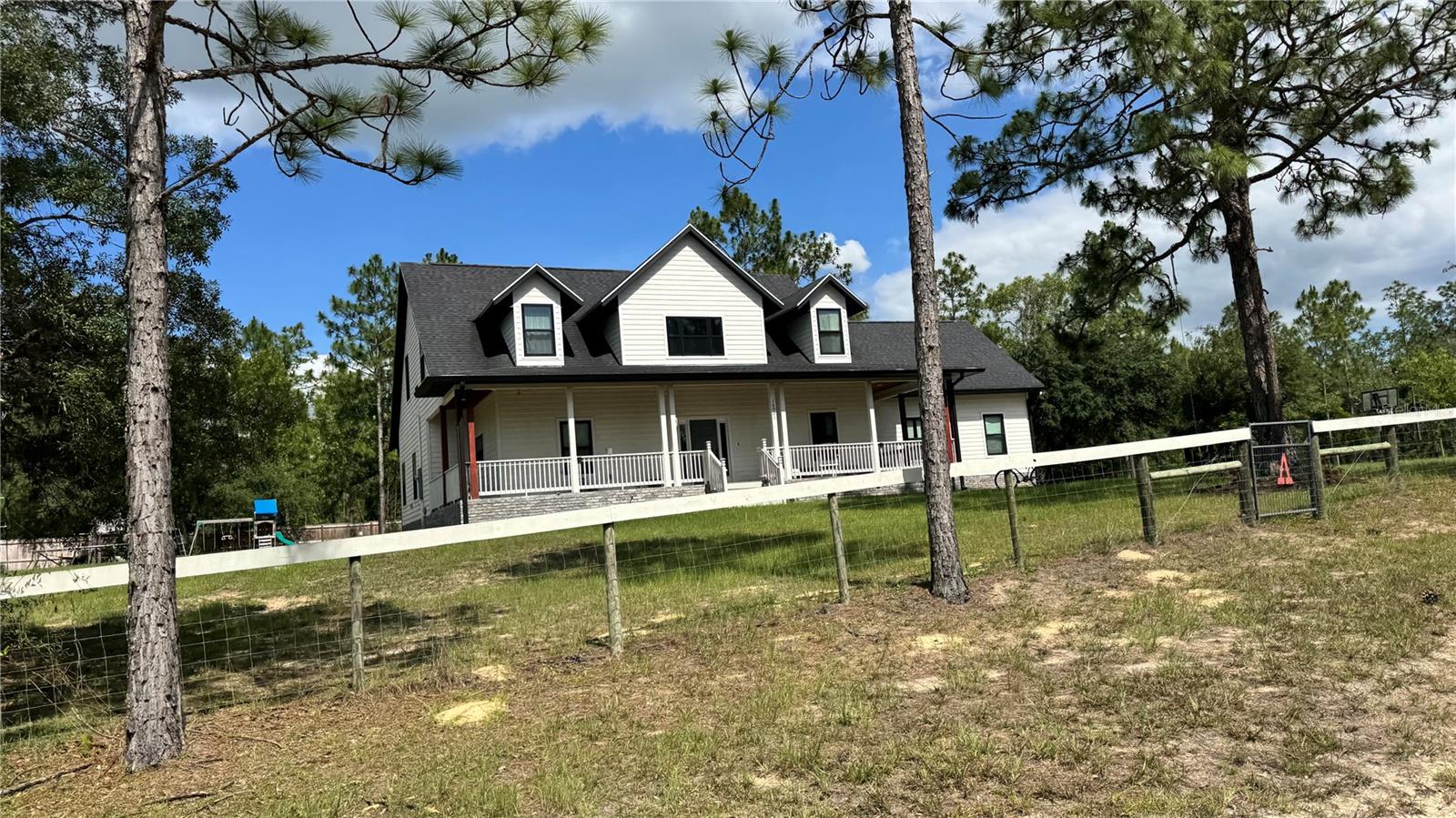 WILLISTON HLNDS - Residential