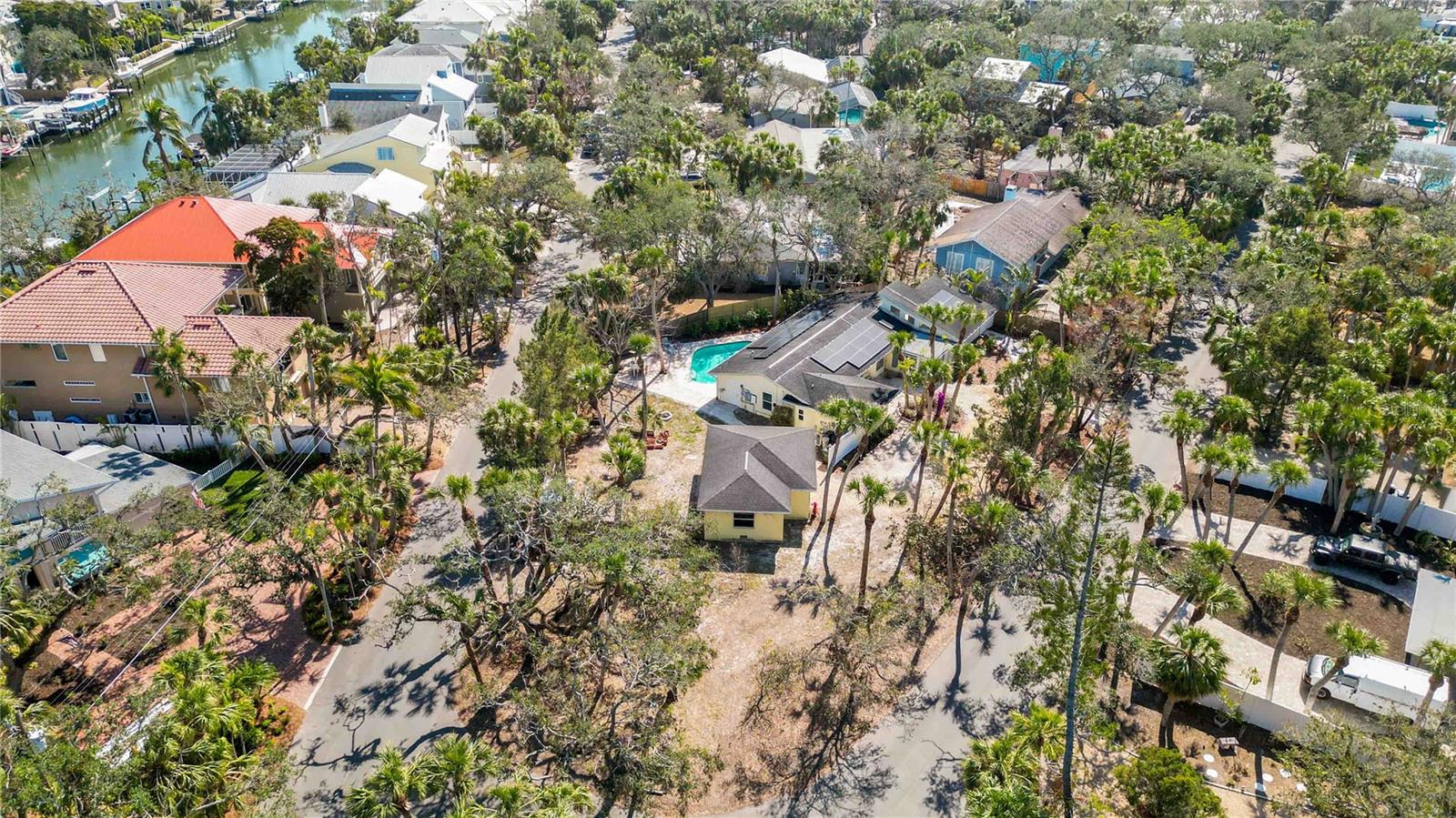 SIESTA BEACH - Residential