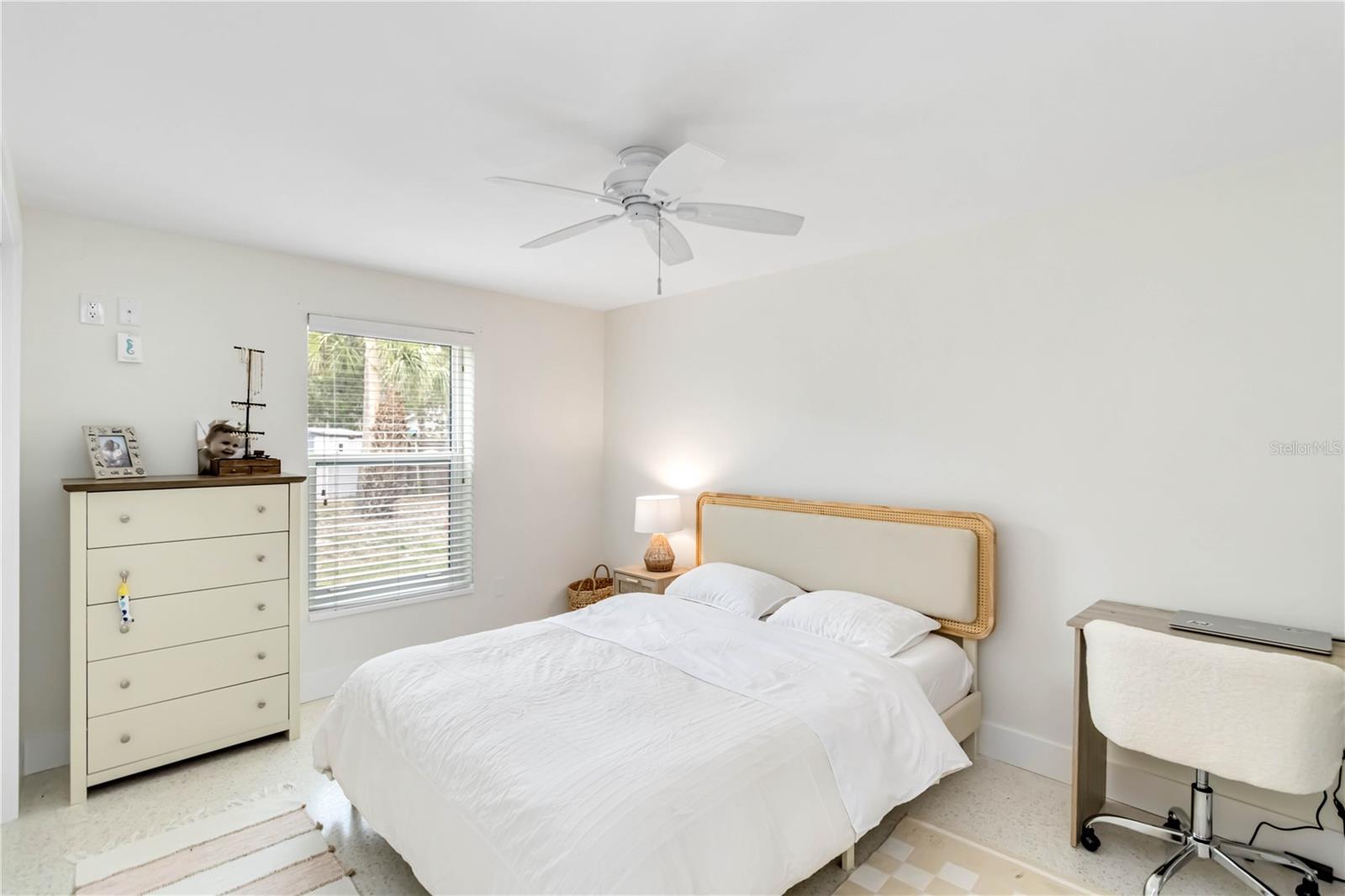 SIESTA BEACH - Residential
