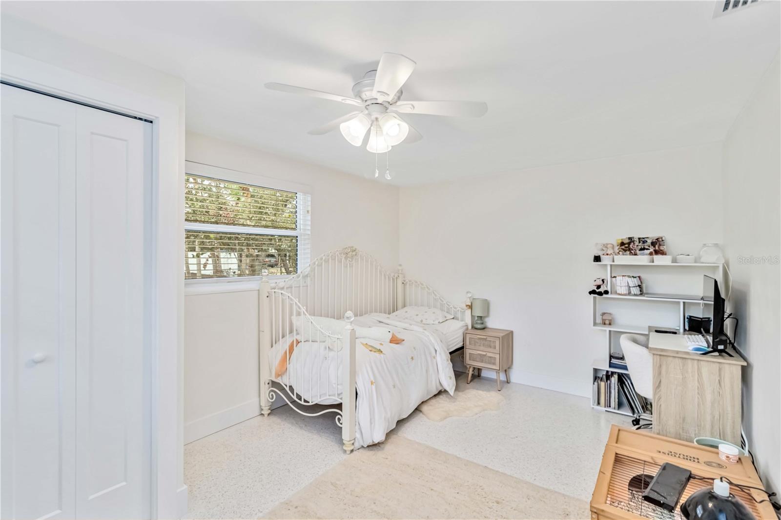 SIESTA BEACH - Residential