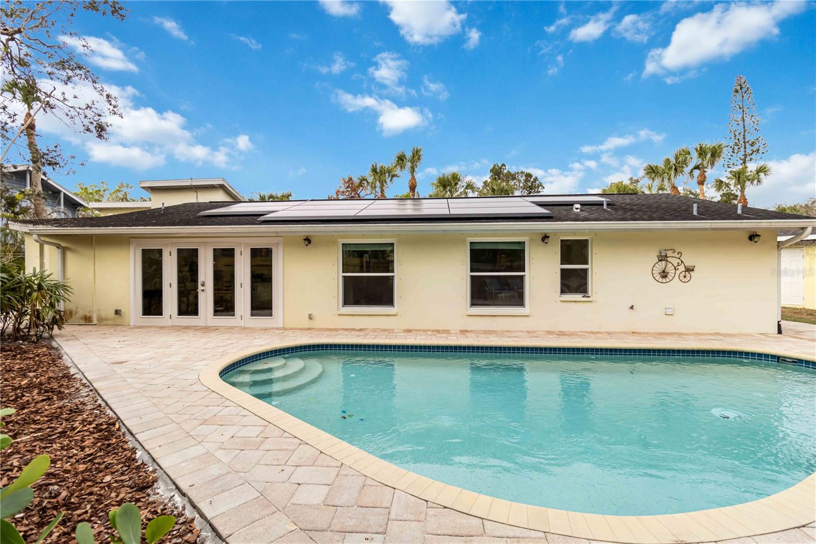 SIESTA BEACH - Residential