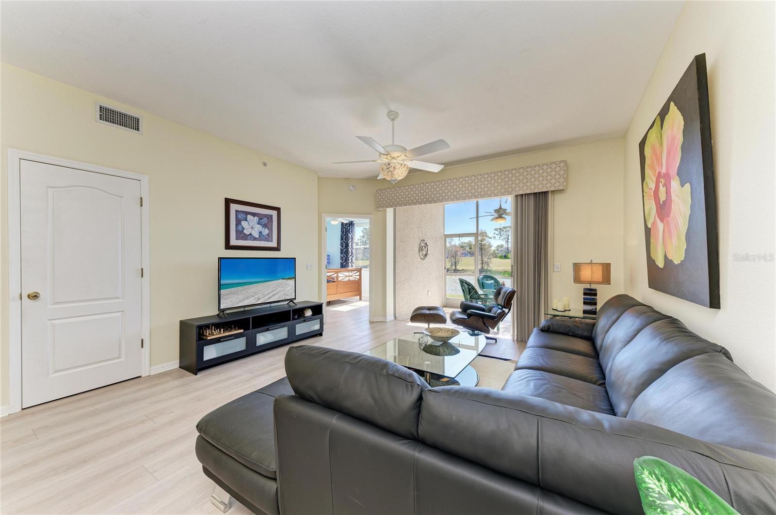 HERITAGE OAKS- VERANDA 7 - Residential