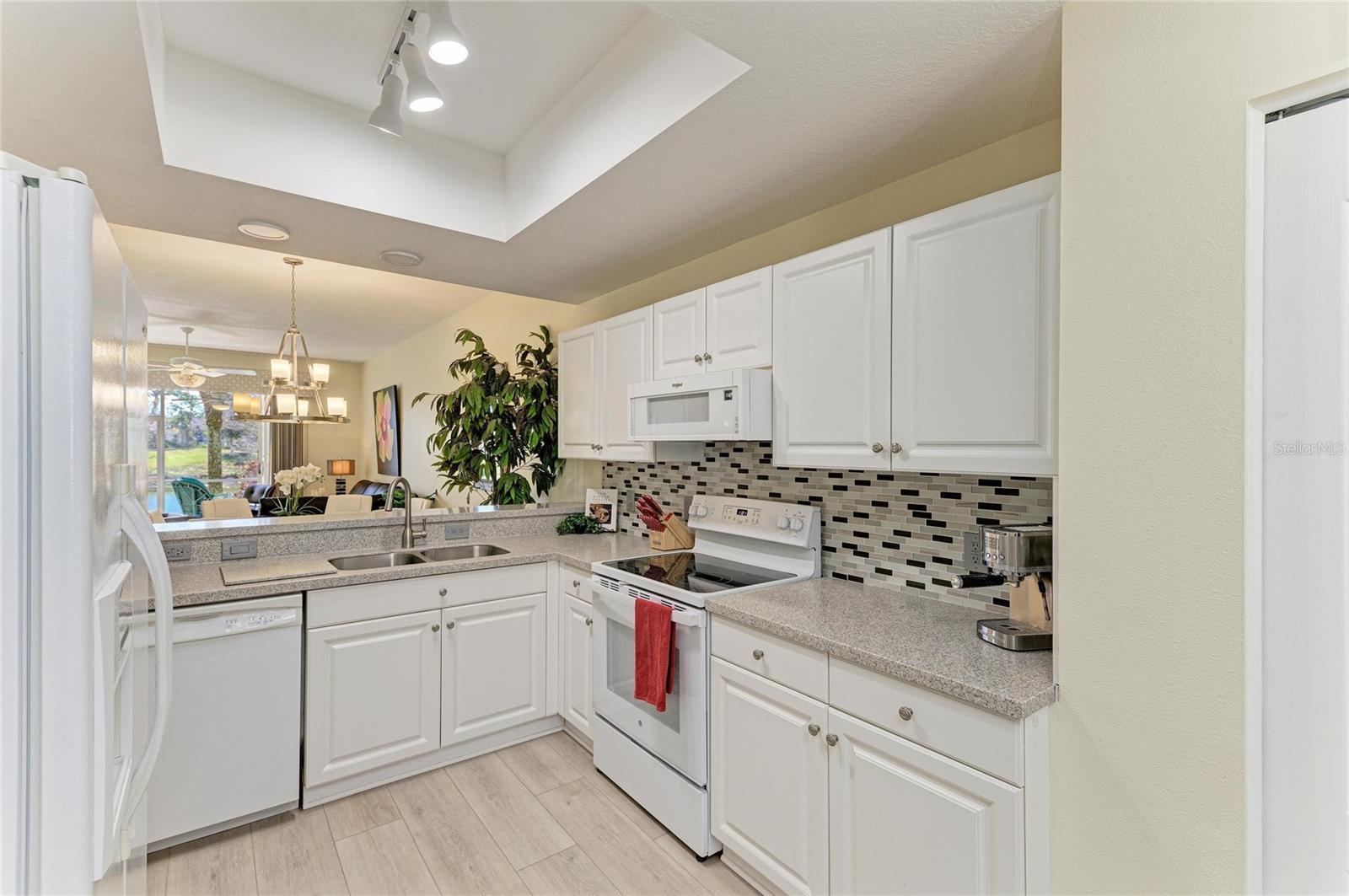 HERITAGE OAKS- VERANDA 7 - Residential