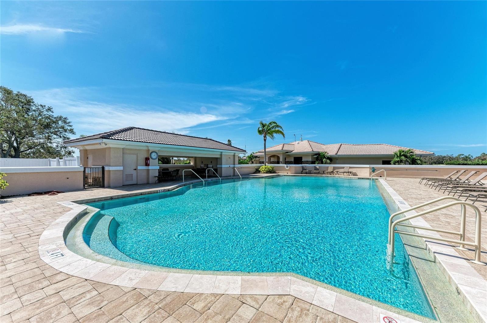 HERITAGE OAKS- VERANDA 7 - Residential