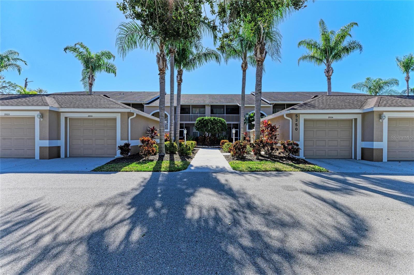 HERITAGE OAKS- VERANDA 7 - Residential