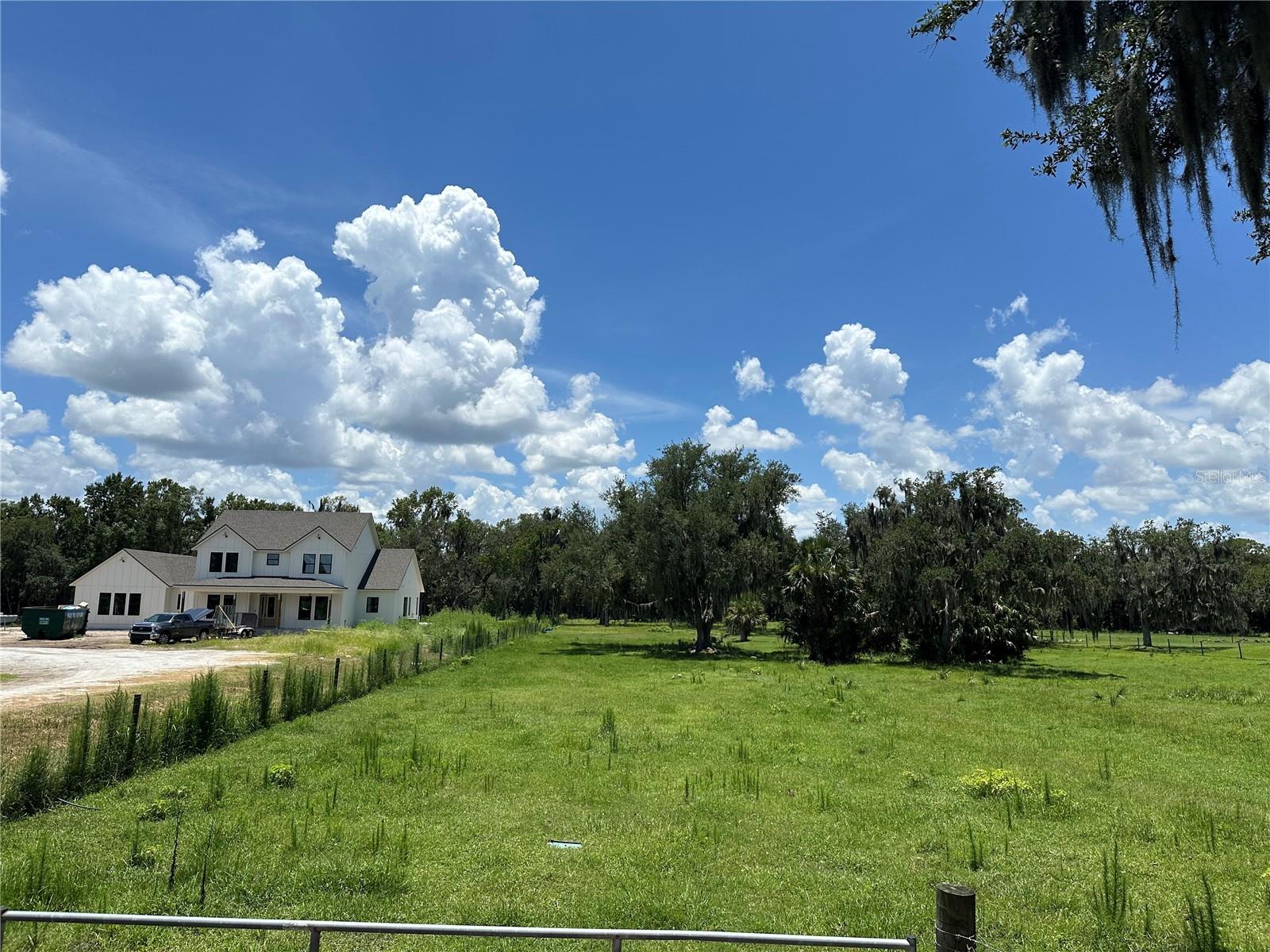 SANFORD - Land