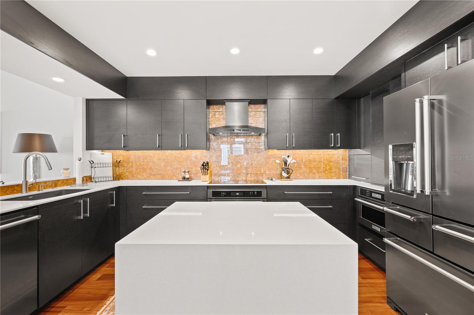 TIDY ISLAND PH I - Residential
