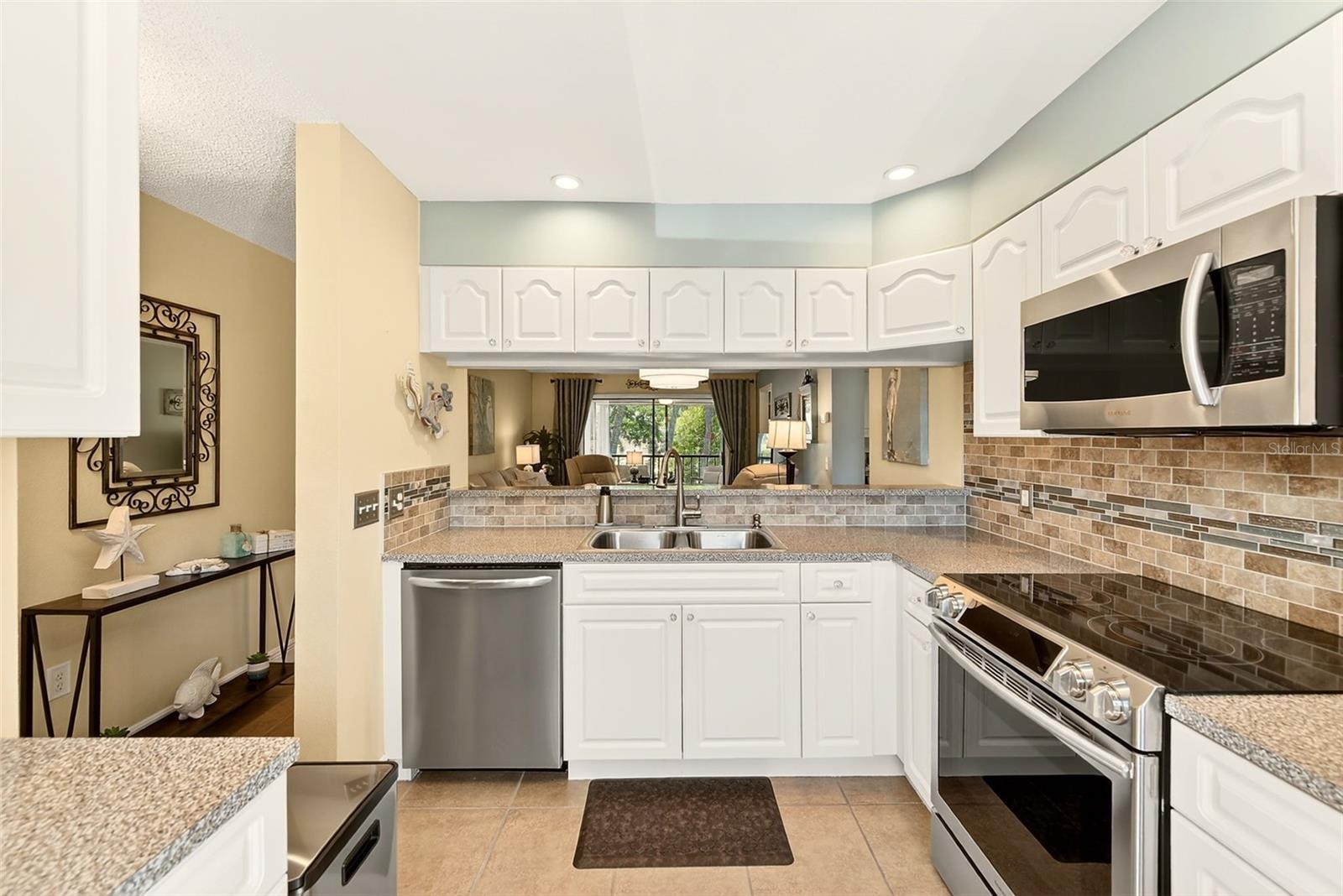 ARBOR GROVE CONDO - Residential