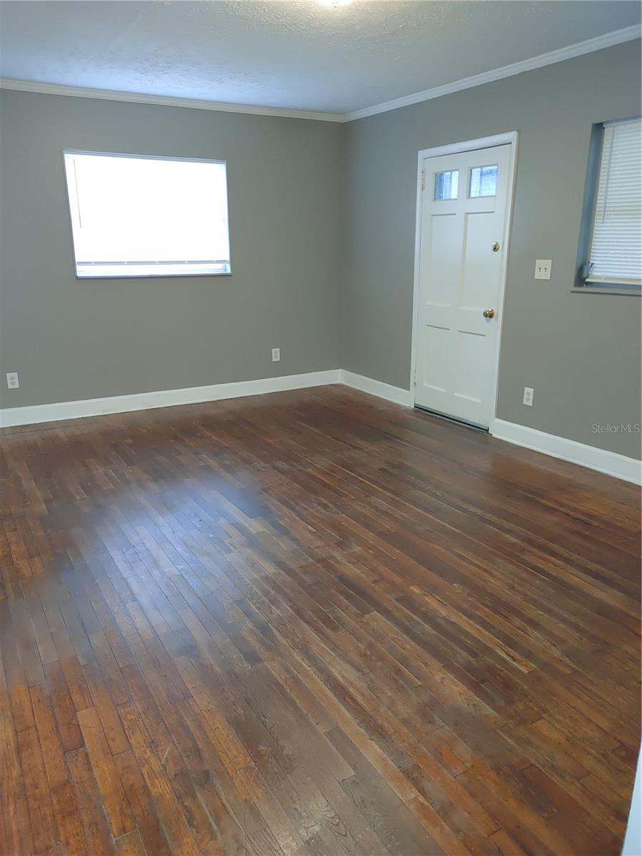 WESTWOOD PARK - Residential Lease
