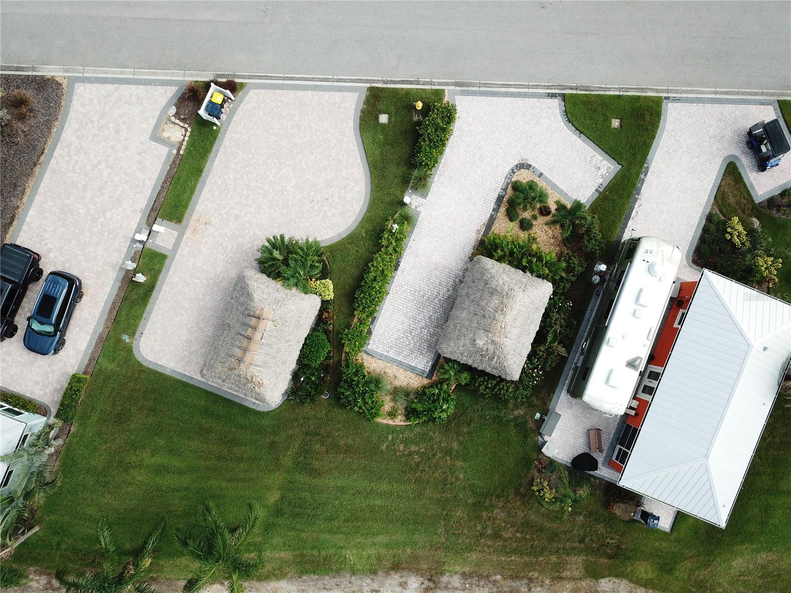 BAY LAKE RESIDENCE - Land