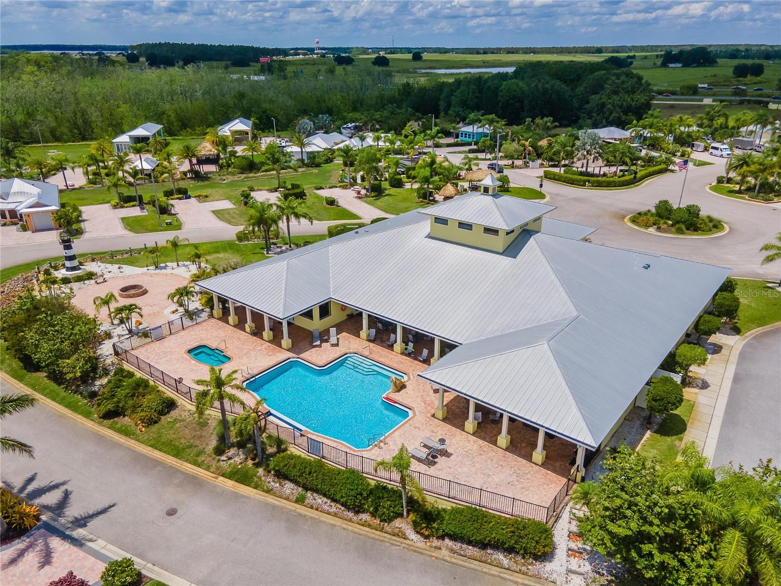 BAY LAKE RESIDENCE - Land