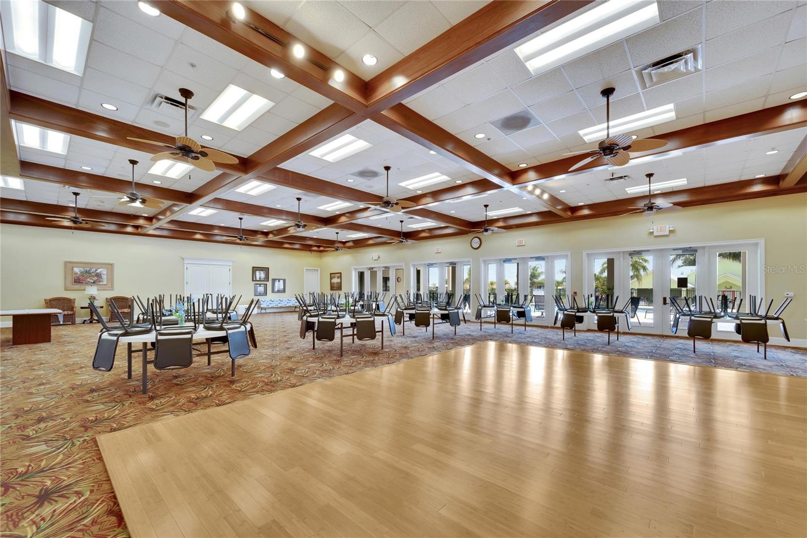 BAY LAKE RESIDENCE - Land