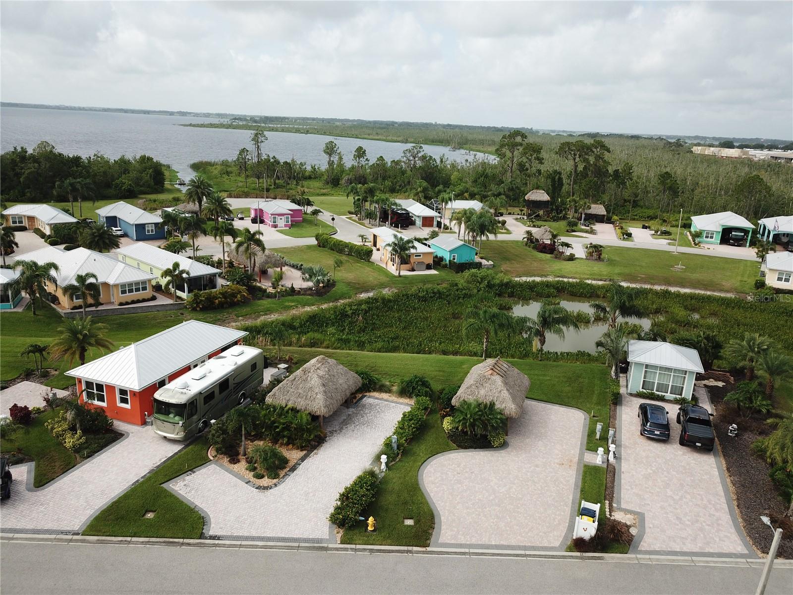 BAY LAKE RESIDENCE - Land