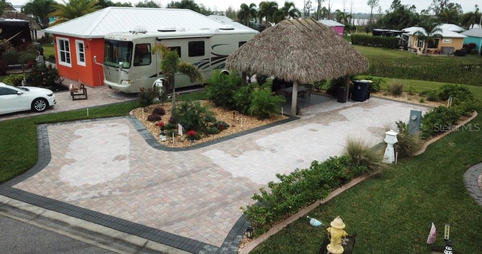 BAY LAKE RESIDENCE - Land