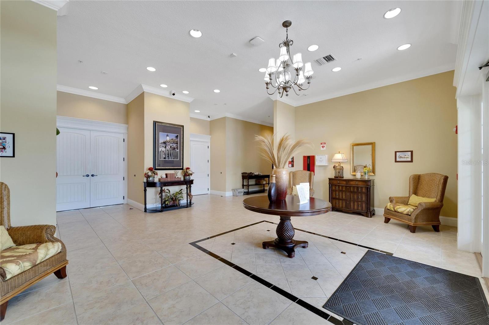 BAY LAKE RESIDENCE - Land