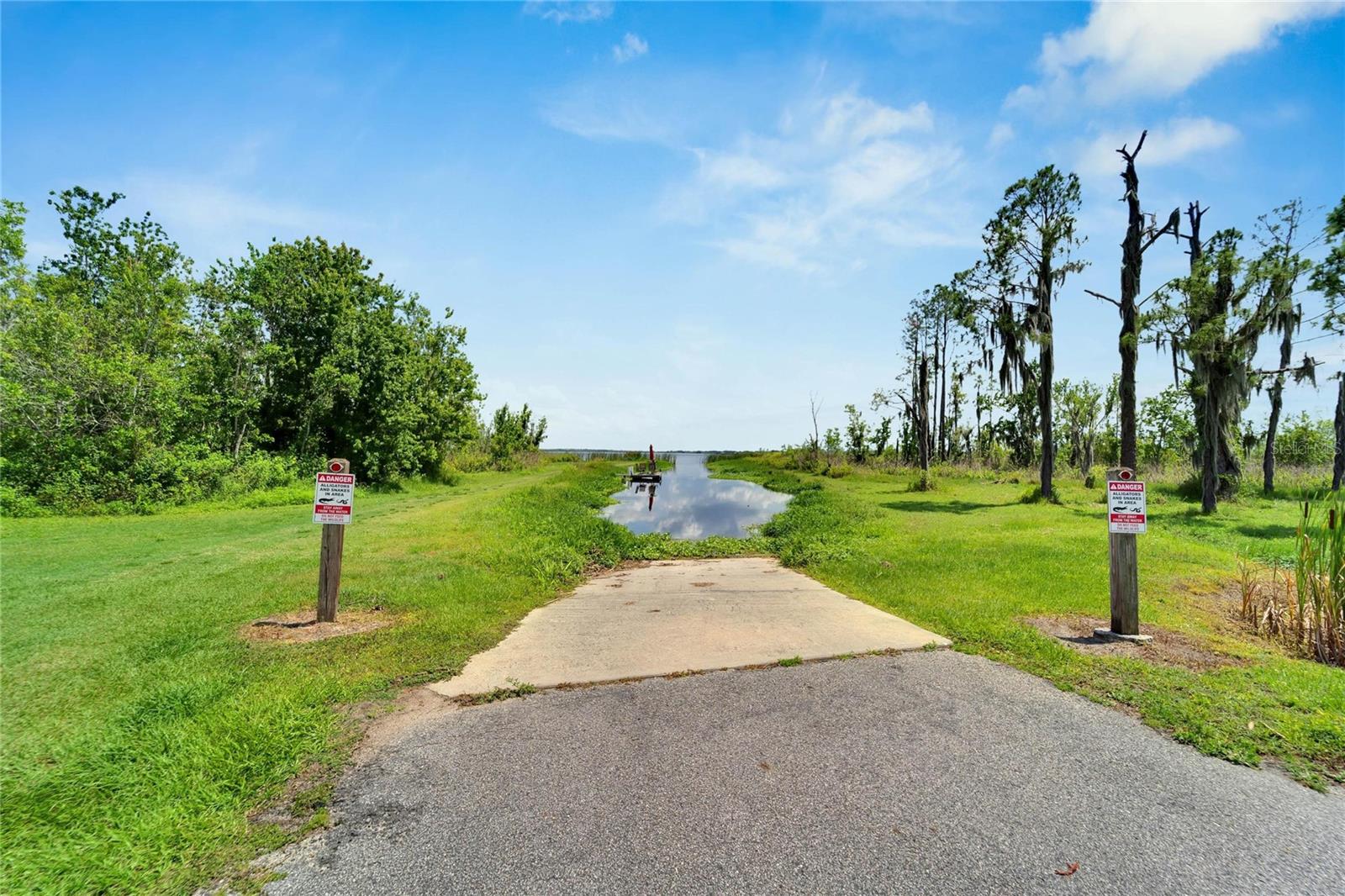 BAY LAKE RESIDENCE - Land
