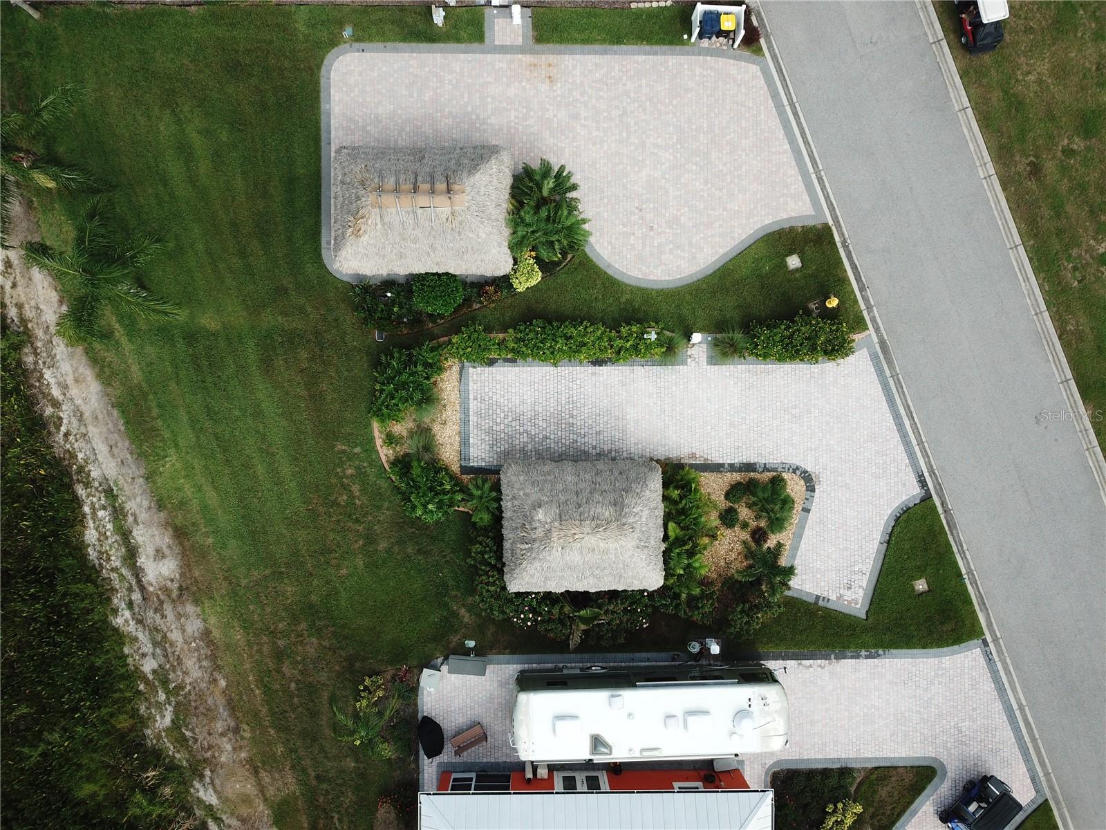 BAY LAKE RESIDENCE - Land